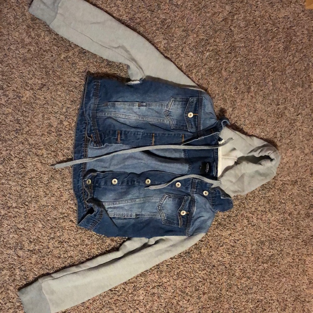 Denim/ sweater cropped jacket